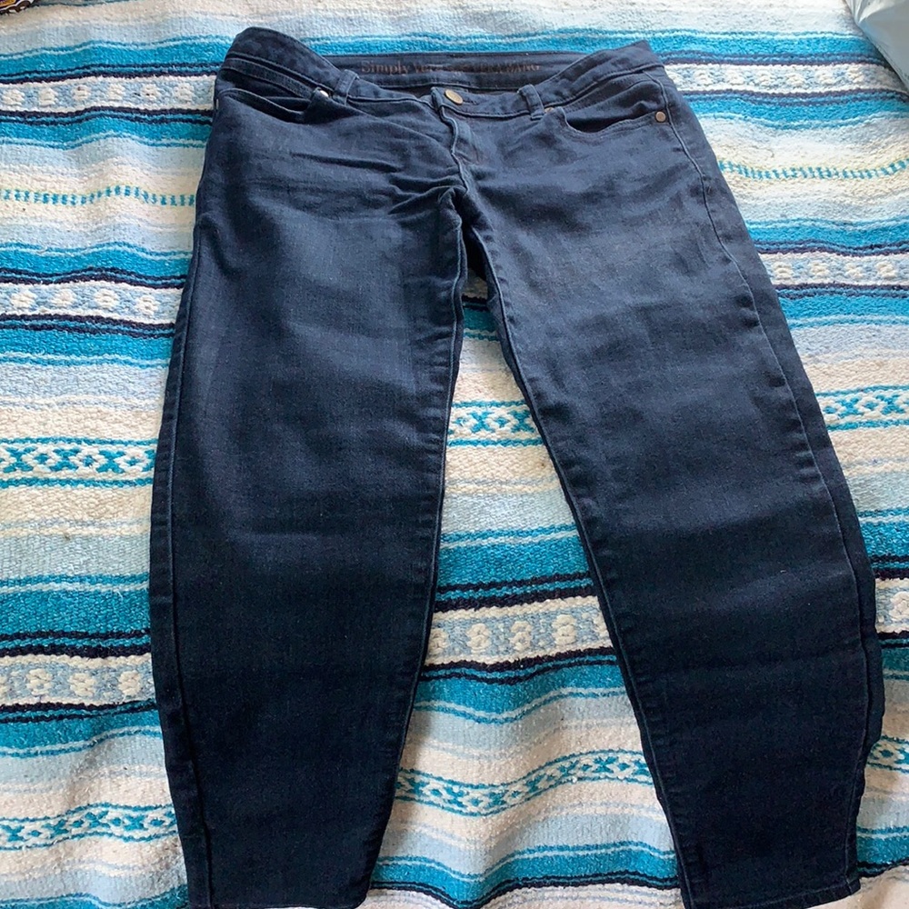 Vera wang dark wash ankle jean